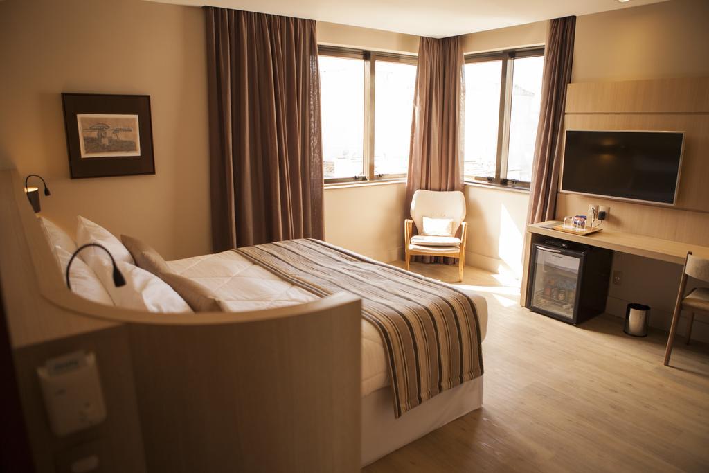 Ritz Copacabana 4*